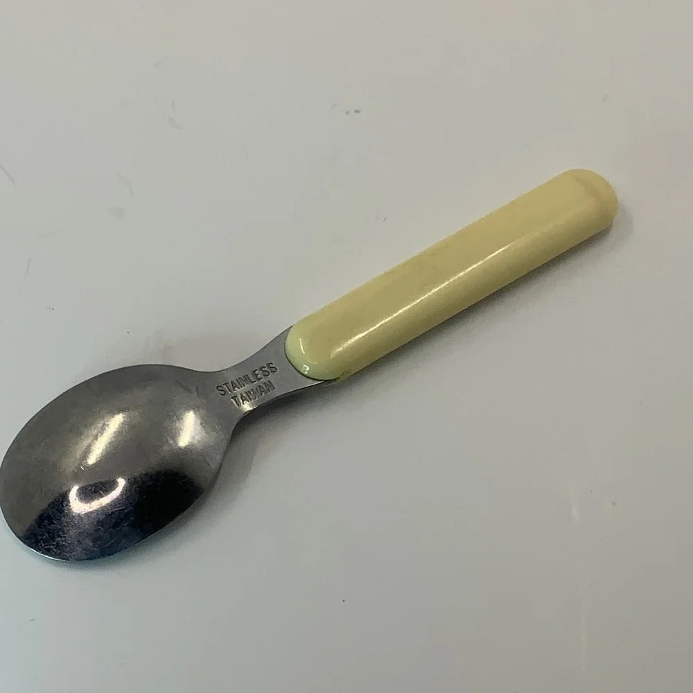 Vintage 1993 Thumbelina Movie Promo Stainless Steel Toddler Spoon DBE MGM Taiwan
